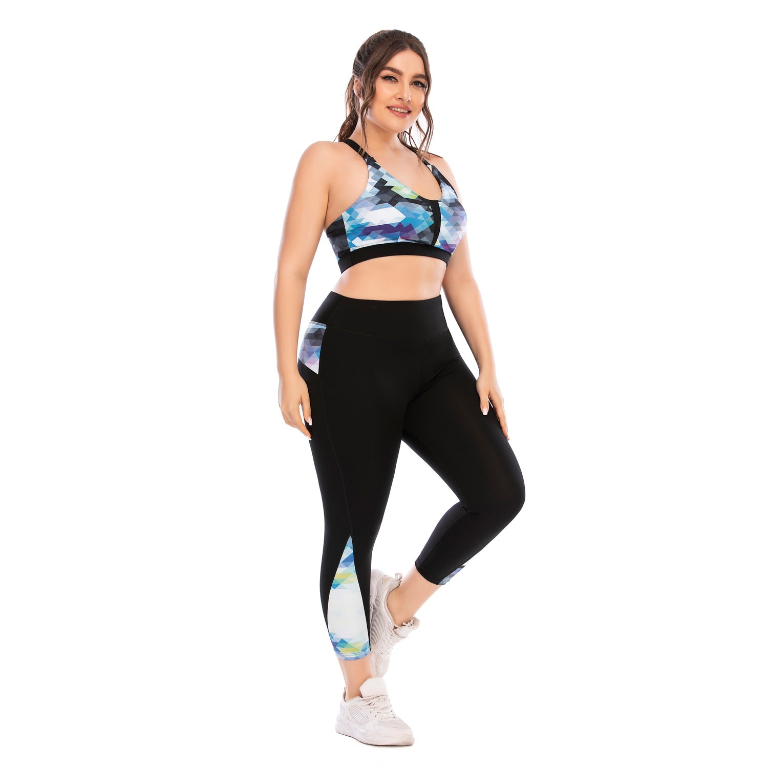 Plus Size Yoga Wear Set with Geometric Print Sports Bra
